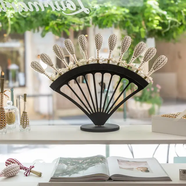 Vitrine Boutique Franc 1884 - Lourmarin