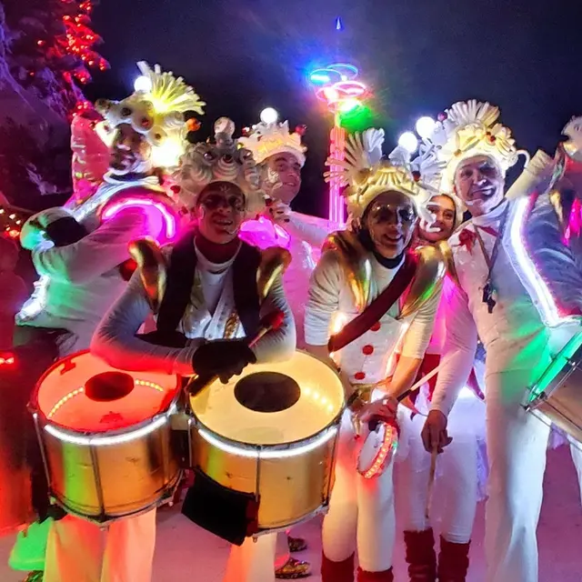 Déambulation COSMIC SHOW_Les Orres