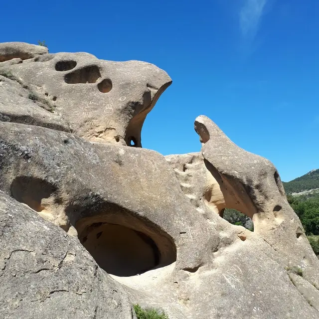 Rocher de Rocalinaud - Beaumes-de-Venise