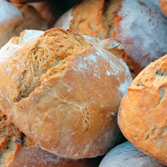 Vente de pain, Saint-Genix et autres produits_Doussard