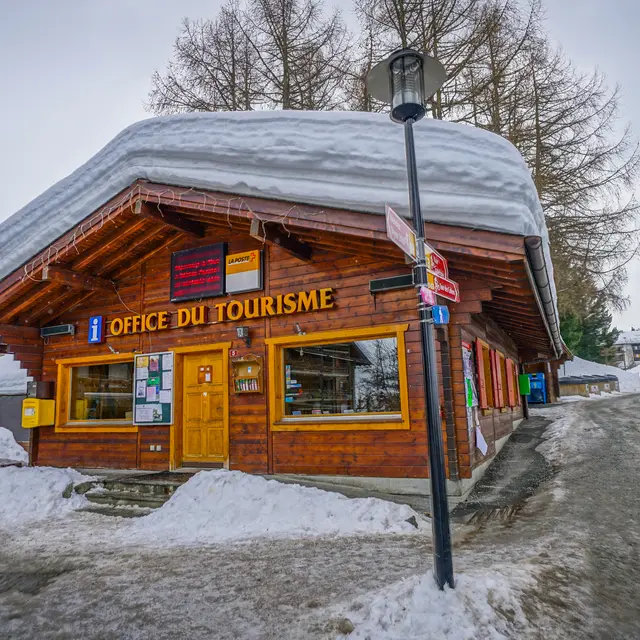 Bureau Office du tourisme 1800