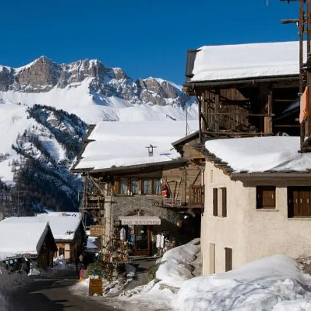Bar à vin la vieille maison_Saint-Véran
