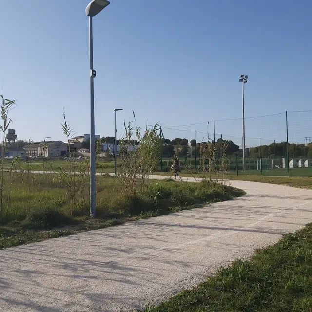 GR2013 - A06 - De Martigues à la Gare de Croix Sainte_Martigues