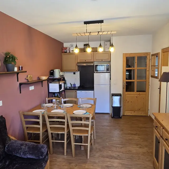 Appartement La tanière 1850 - 2 pièces cabine 4 personnes Terrasses de laBergerie_Orcières