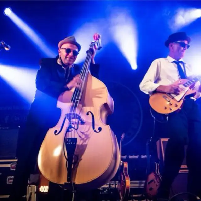 Musique au village - Lightnin'G-bird & Abdenor Natouri_Ramatuelle