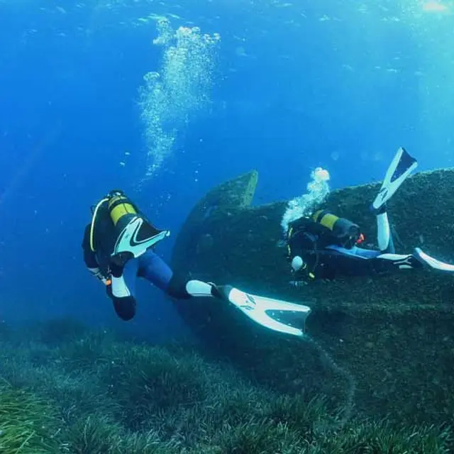 La navigation dans les îles d'Hyères durant l'antiquité par le biais des épaves_Nice