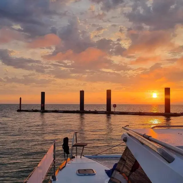 Balade en catamaran 2h pour admirer le coucher du soleil par Dream'On_Saint-Martin-de-Ré