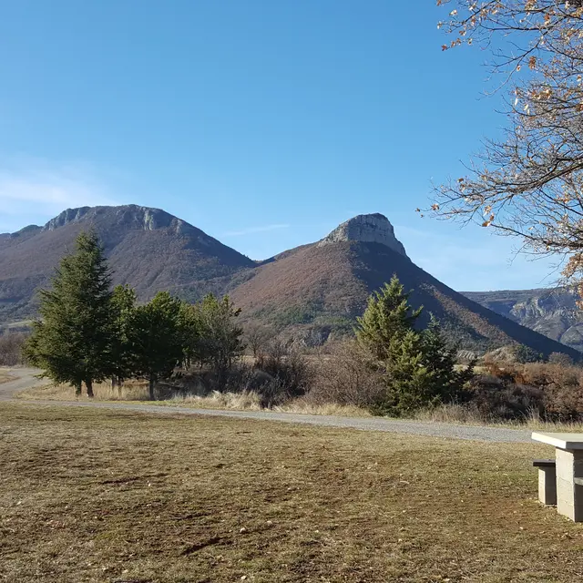 Aire de pique nique du plateau de Lagrand
