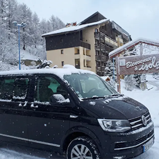 Taxi Pierre Yves Ferrier_Isola 2000