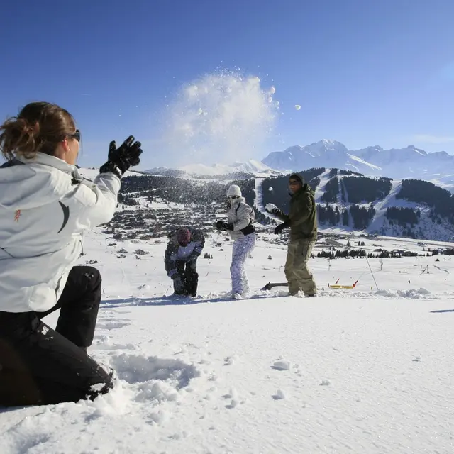 bataille-de-boule-de-neige