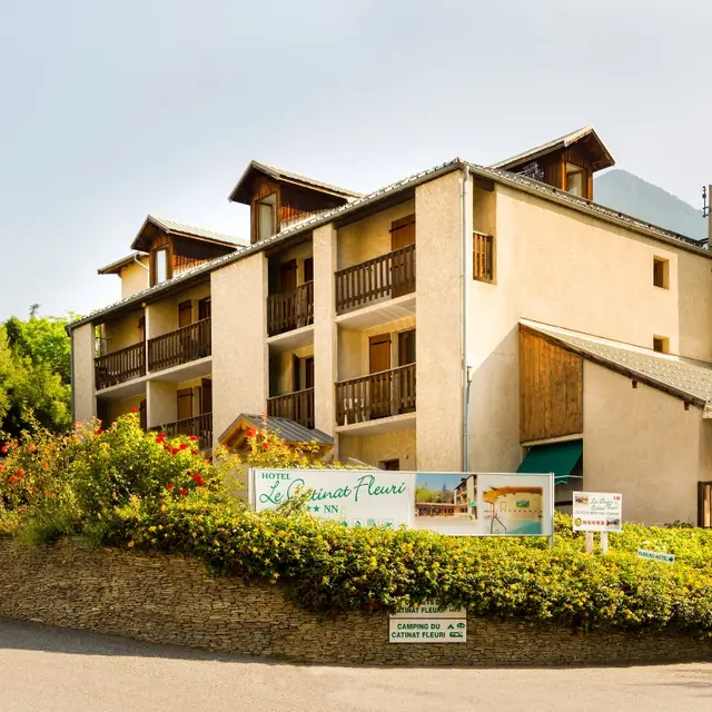 Le Catinat Fleuri -Hôtel - Guillestre