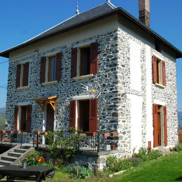 Location Dauphin - cure Uriage