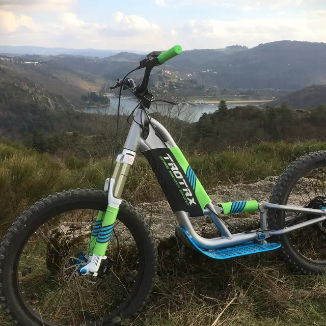 Trottinettes de descente_Chalmazel - Jeansagnière