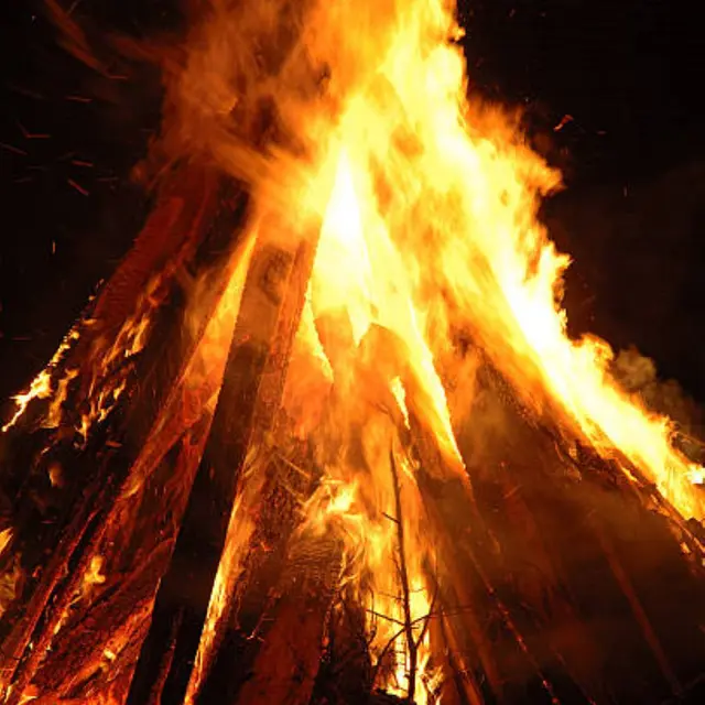 Feu de la Saint Jean_Vaison-la-Romaine