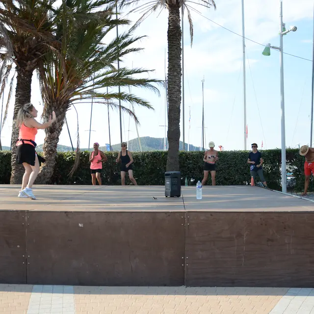 Zumba au quai Gélu
