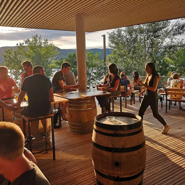 LA CAVE by Les Dis'Vins