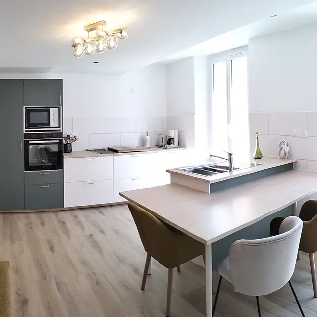 Appartement T2 La Provence vous attend - 1er étage