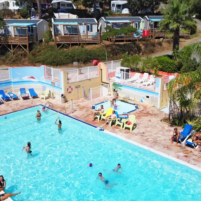 Camping Les lauriers roses - Piscine
