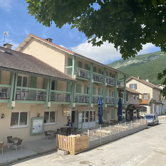 façade hôtel restaurant
