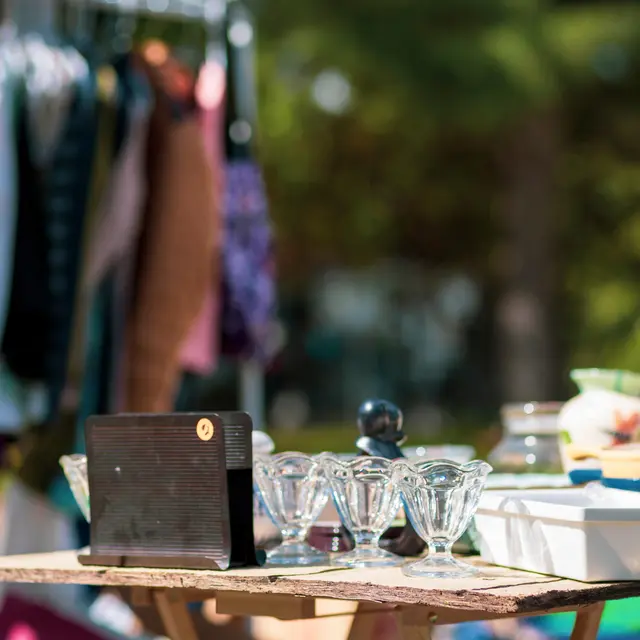 Déstockage du vestiaire de l'association Coup de pouce_Bonneville