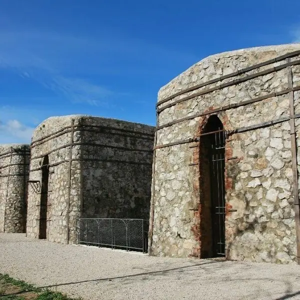 13SI000111_1_HD.jpg