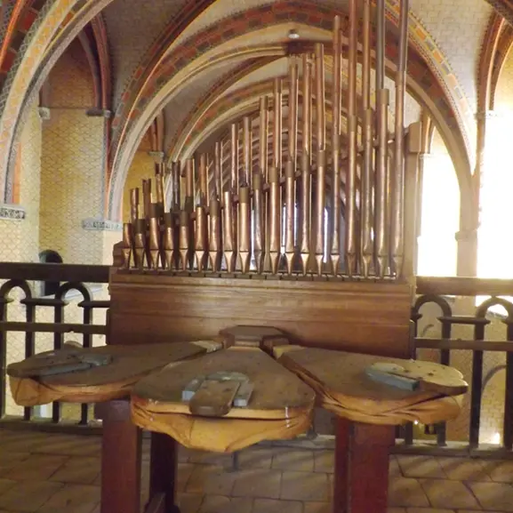 Un petit orgue du 11ème siècle