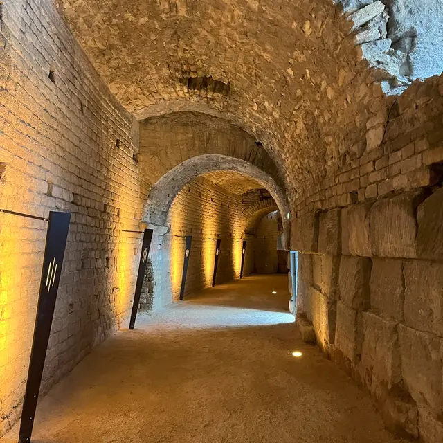 Visite flash des souterrains de l'Amphithéâtre_Arles