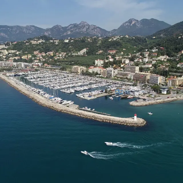 Port de Menton Garavan
