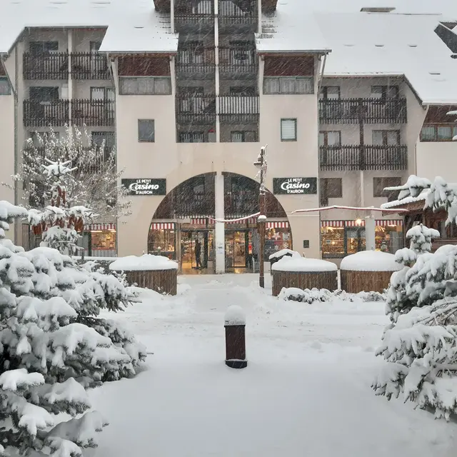 Casino Shop_Auron