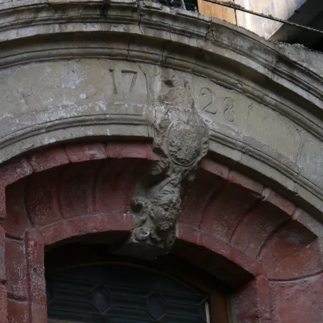 Place Notre Dame-Anduze-1