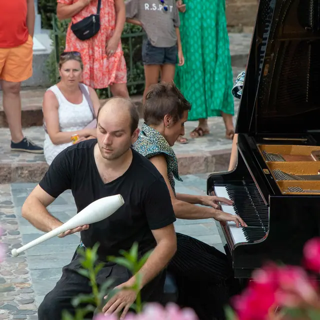 Uzumaki - Pianos Folies - Les Nuits de Robinson 2025_Mandelieu-La Napoule