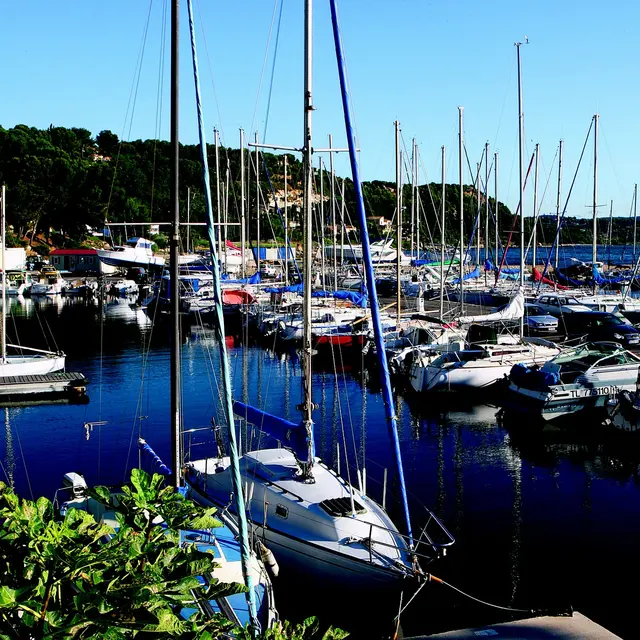 Port des Heures Claires