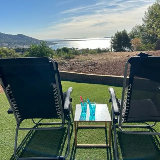 Jardin privatif vue mer