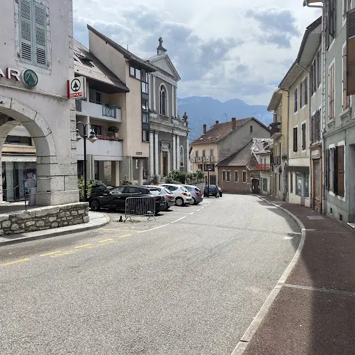 Spar Les Echelles_Les Échelles