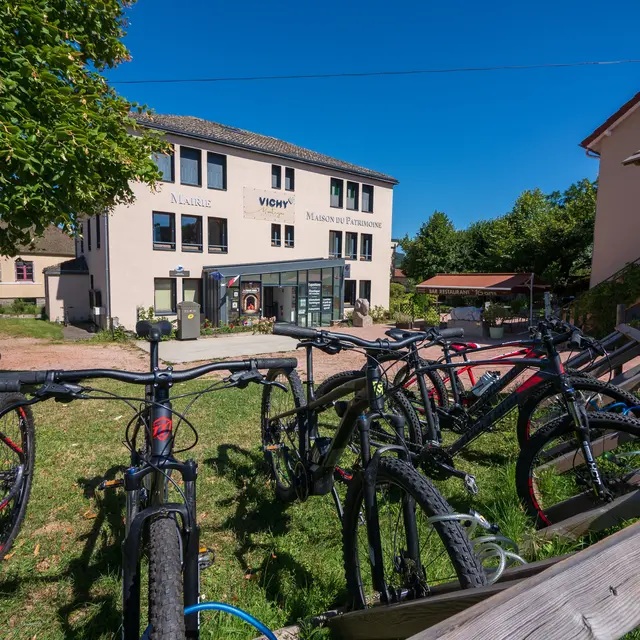 Location VTT - Office de tourisme_Châtel-Montagne