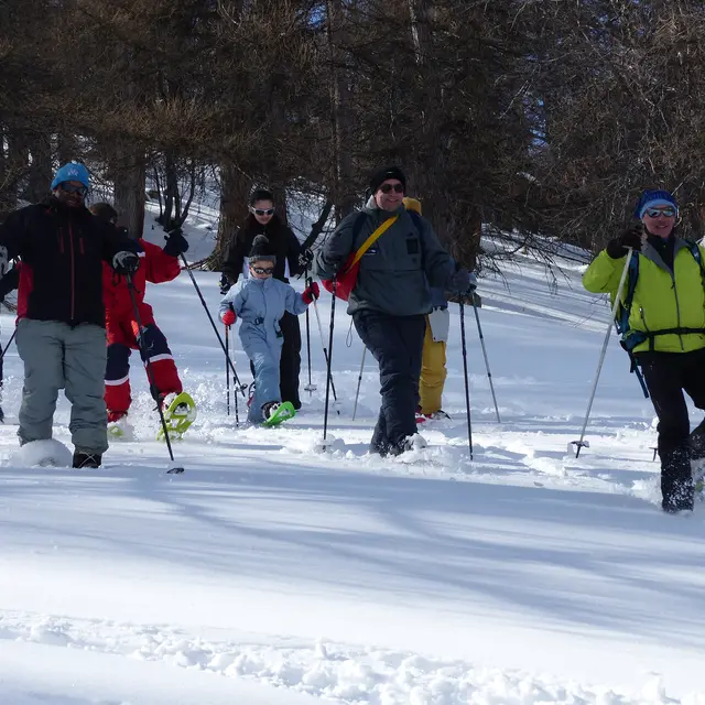 Montagne Attitude : raquettes à neige