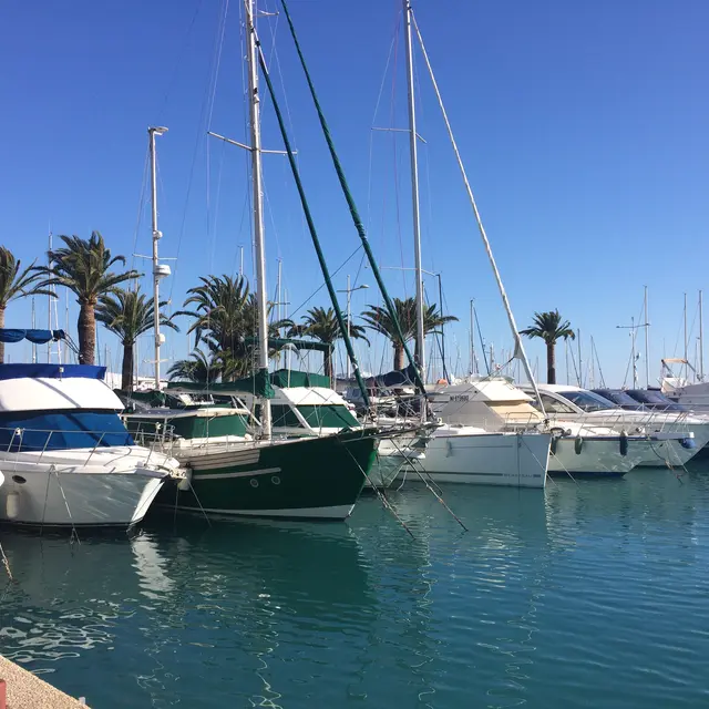 port de plaisance.jpg