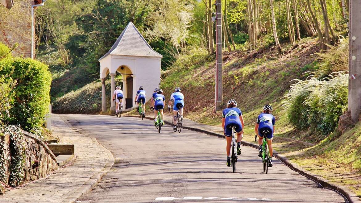 Expo "Flèche Wallonne" - Mur de Huy Expo "Flèche Wallonne" - Mur de Huy