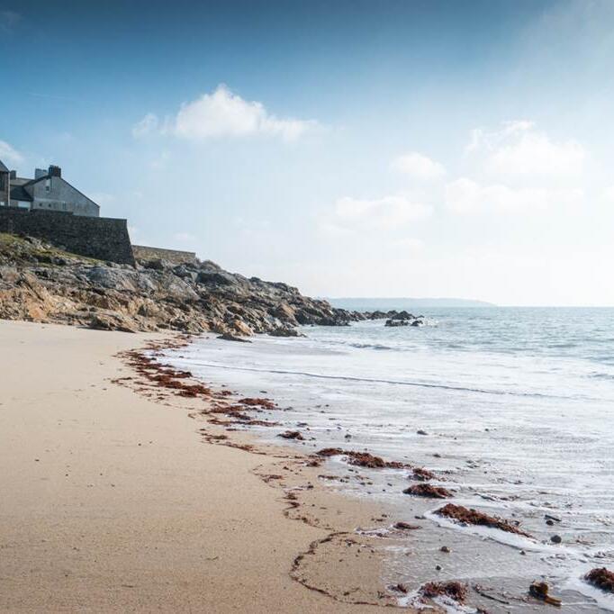 Plage de-Kerjouanno-Arzon-Presqu'île-de-Rhuys-Golfe-du-Morbihan-Bretagne sud