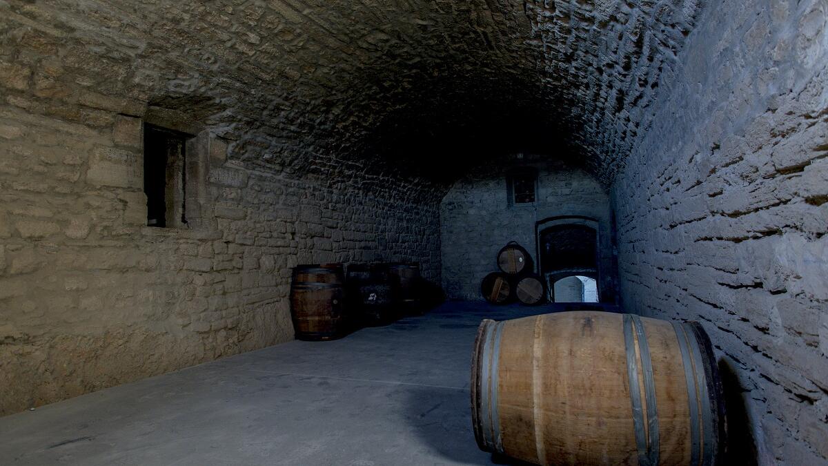 Visite De La Distillerie De Whisky Du Château Du Barroux Et Dégustation ...