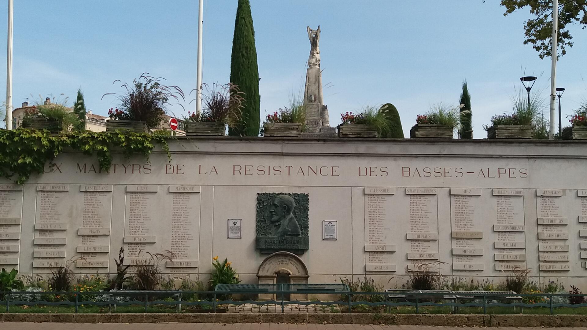 Monument des “Martyrs de la Résistance des Basses Alpes” (Manosque