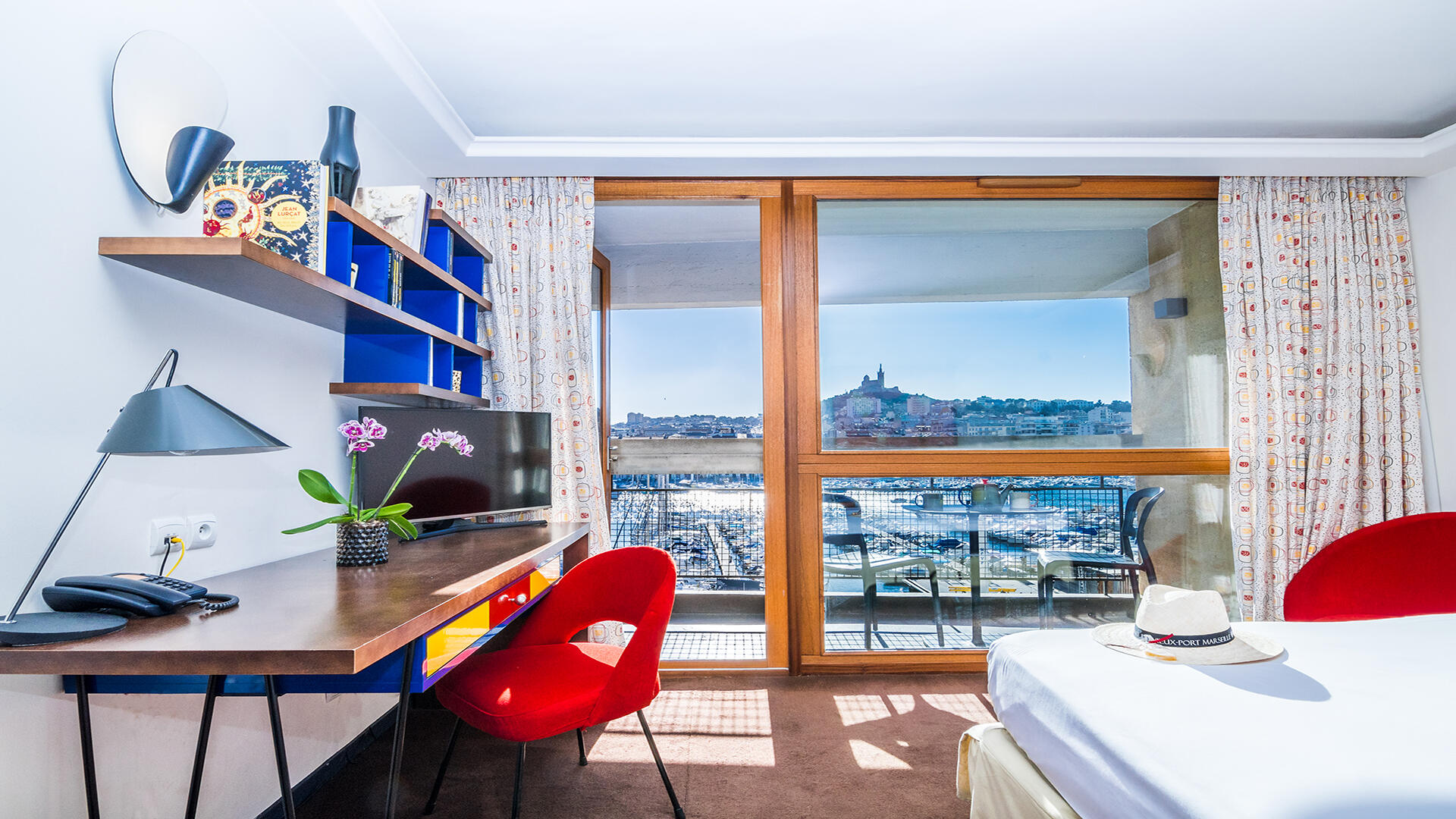 Deluxe Prestige Balcon HD