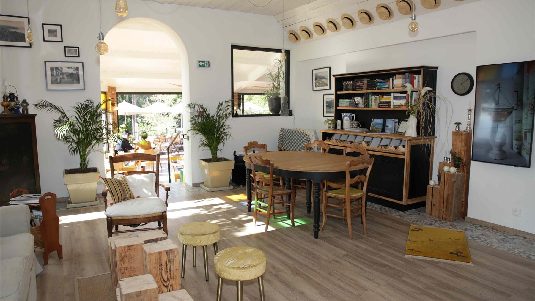 Hôtel le Relais des Maures