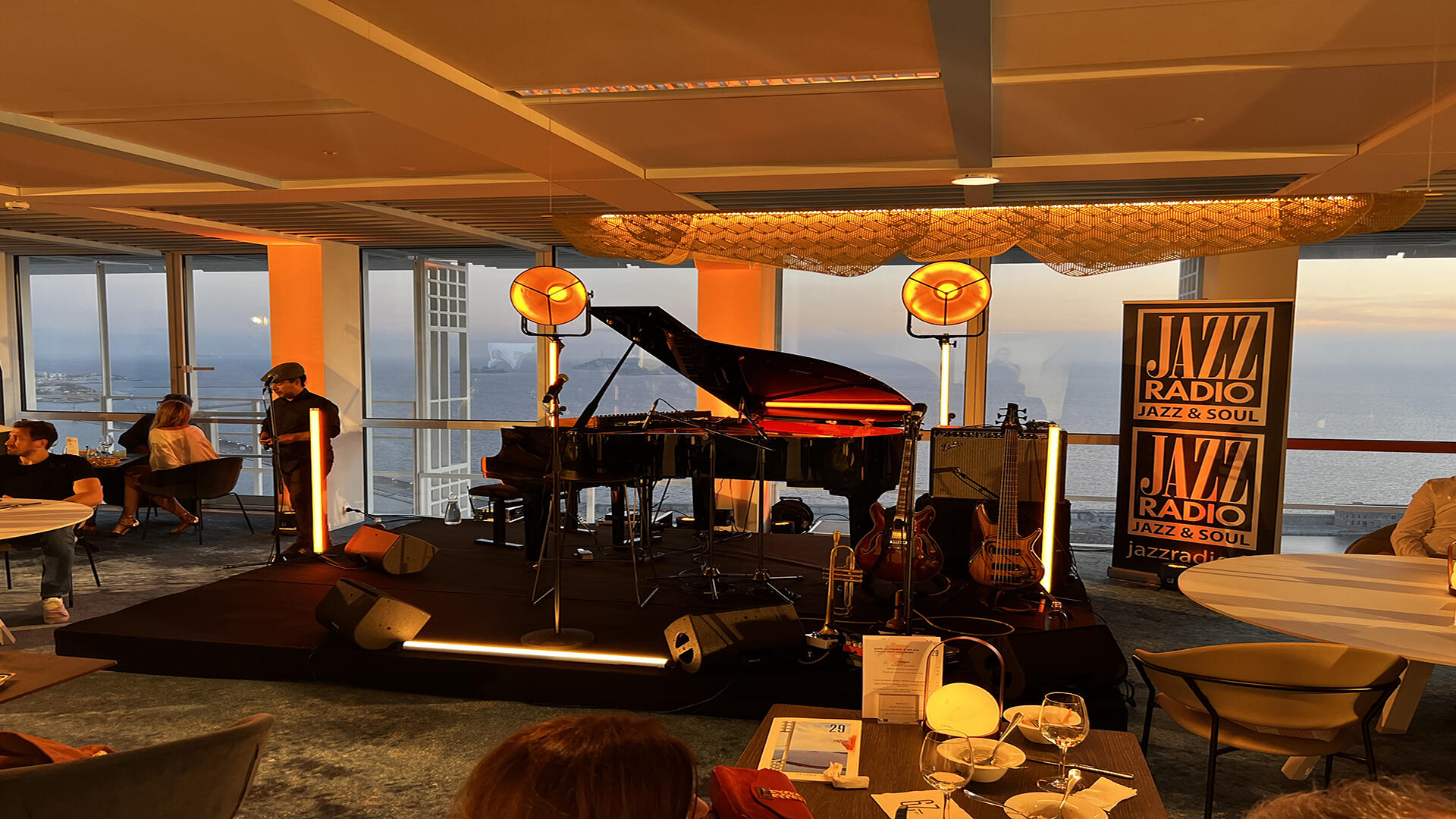 JAZZ RADIO