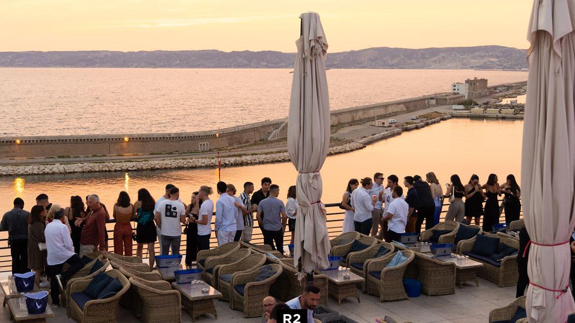R2 le Rooftop des Terrasses Marseille