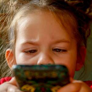 Ateliers Générations Numériques : Le premier smartphone de mon enfant