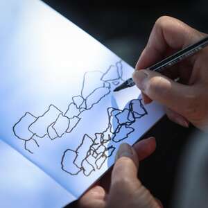 ​Atelier de dessin et de linogravure Vallouise, nuit et jour