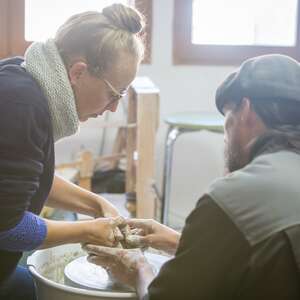 Les Coulisses des Ecrins : Visite de la Poterie de Johannès
