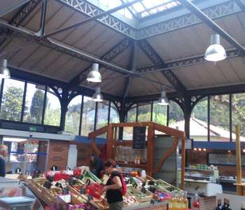 MARCHE AUX HALLES - LAMALOU LES BAINS
