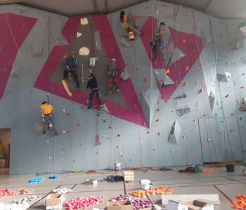 ESCALADE : « LA CAROUSIENNE » 1ÈRE ÉTAPE DU CHAMPIONNAT DÉPARTEMENTAL DES JEUNES